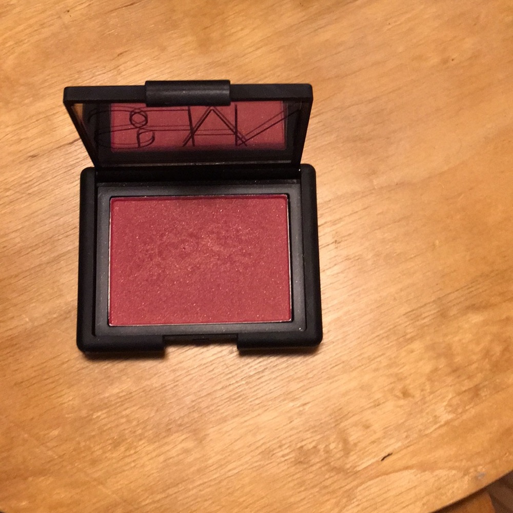 NARS outlaw blush